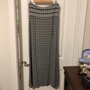 Max Studio long maxi skirt